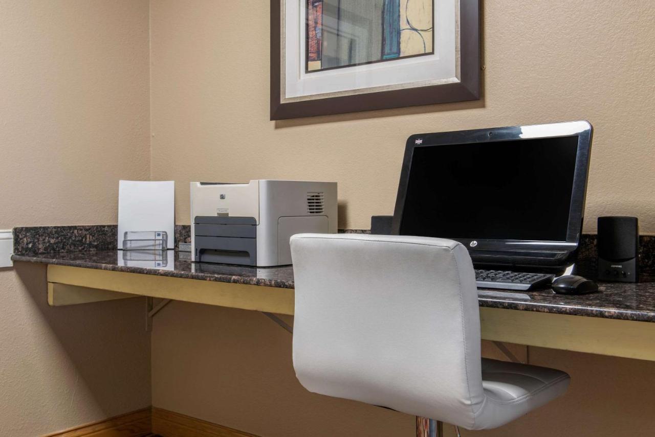 Quality Inn Jacksonville Near I-72 South Jacksonville Dış mekan fotoğraf